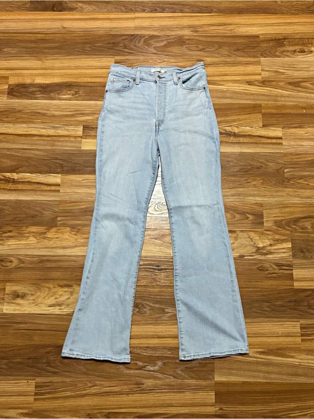 Levis Light Wash High Rise Button Fly Cowgirl Ribcage Bootcut Jeans~32x33~